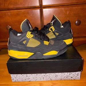 2012 Retro Jordan 4 Thunder